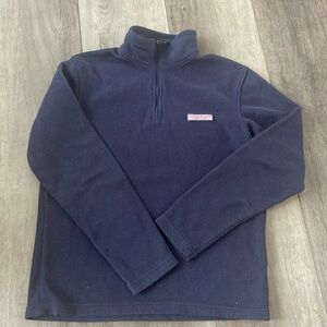 quarter zip vineyard vines fleece. Men’s size XS